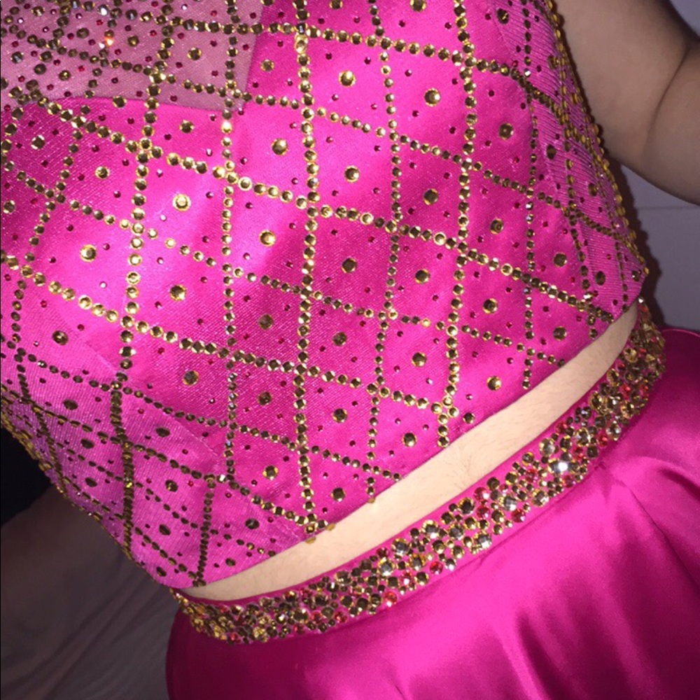 ALYCE PARIS fuchsia prom dress